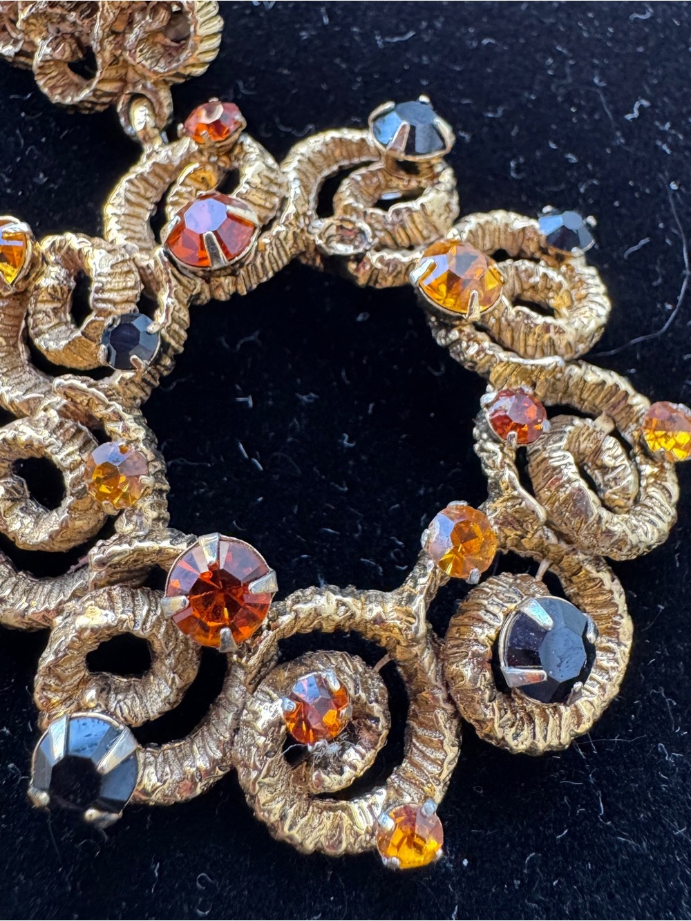 Vintage RARE Graziano Gold-Tone Drop Hoop Earrings with Amber and Black Crystals - Picture 6 of 11